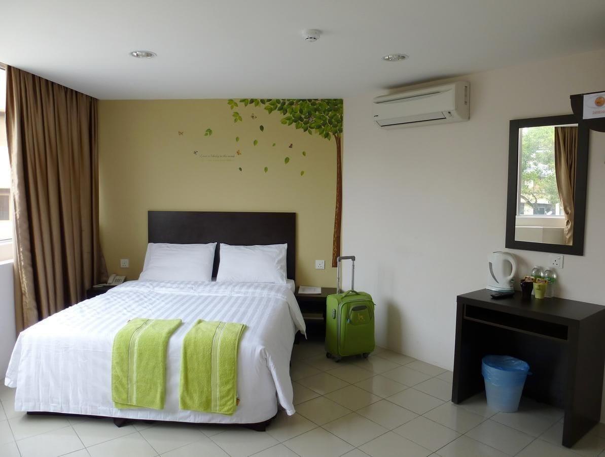 Your Hotel Klang Bagian luar foto