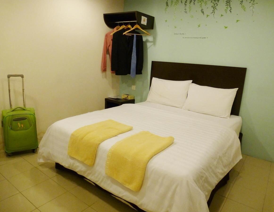 Your Hotel Klang Bagian luar foto