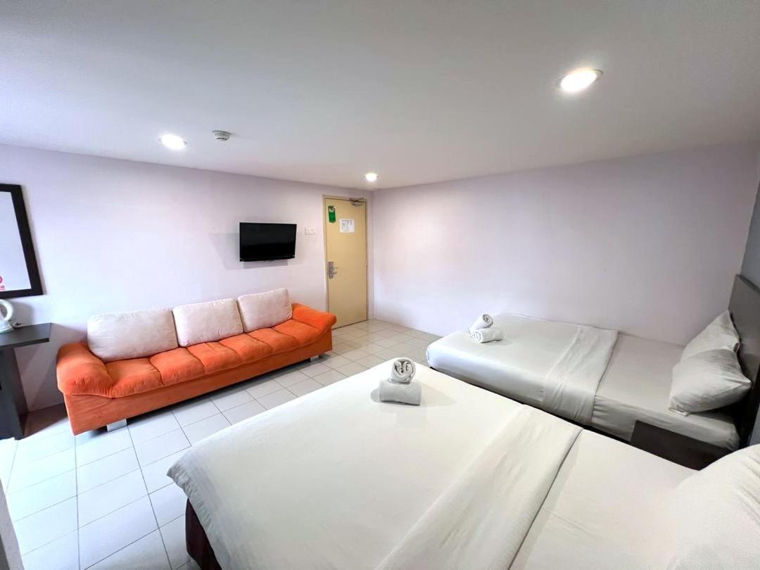 Your Hotel Klang Bagian luar foto