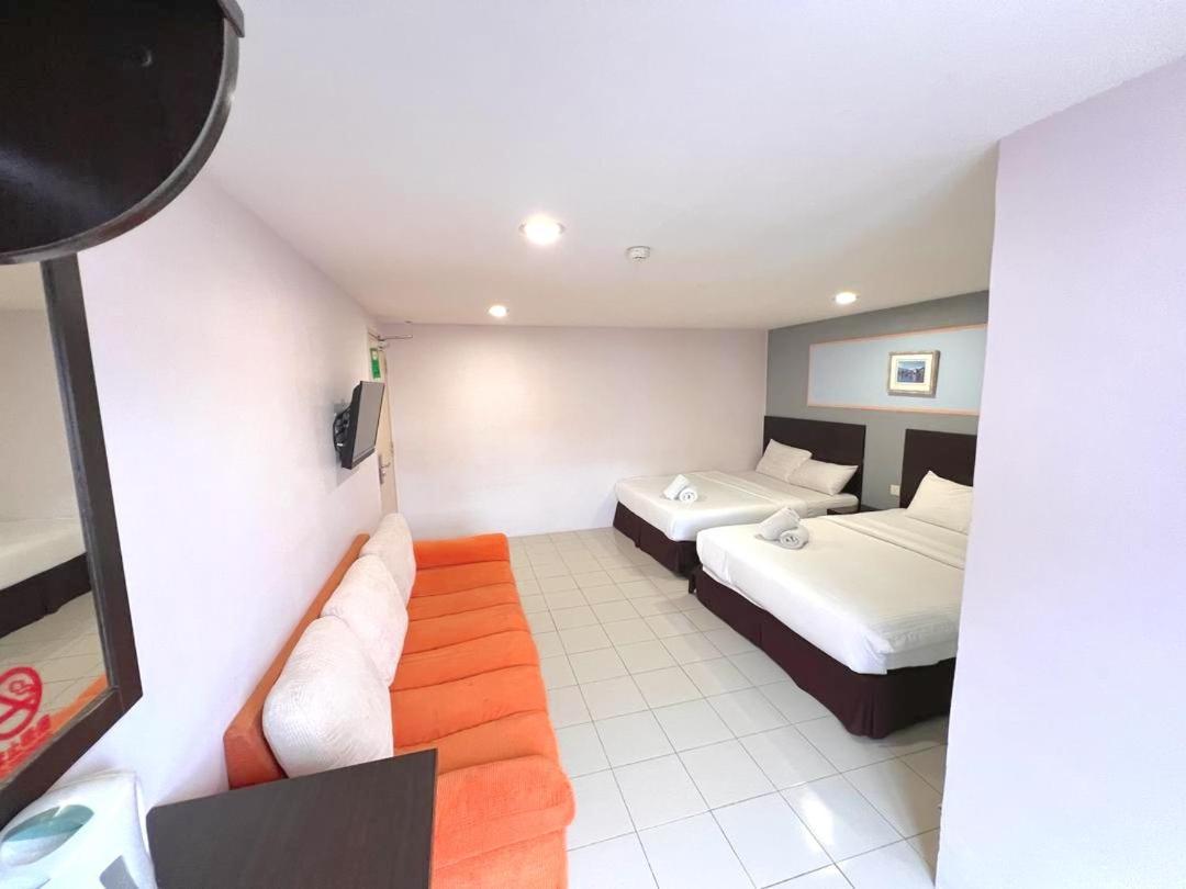 Your Hotel Klang Bagian luar foto