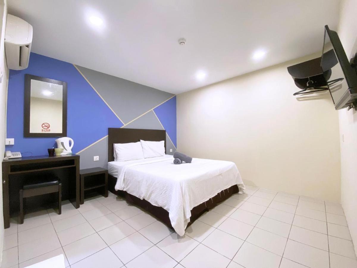 Your Hotel Klang Bagian luar foto
