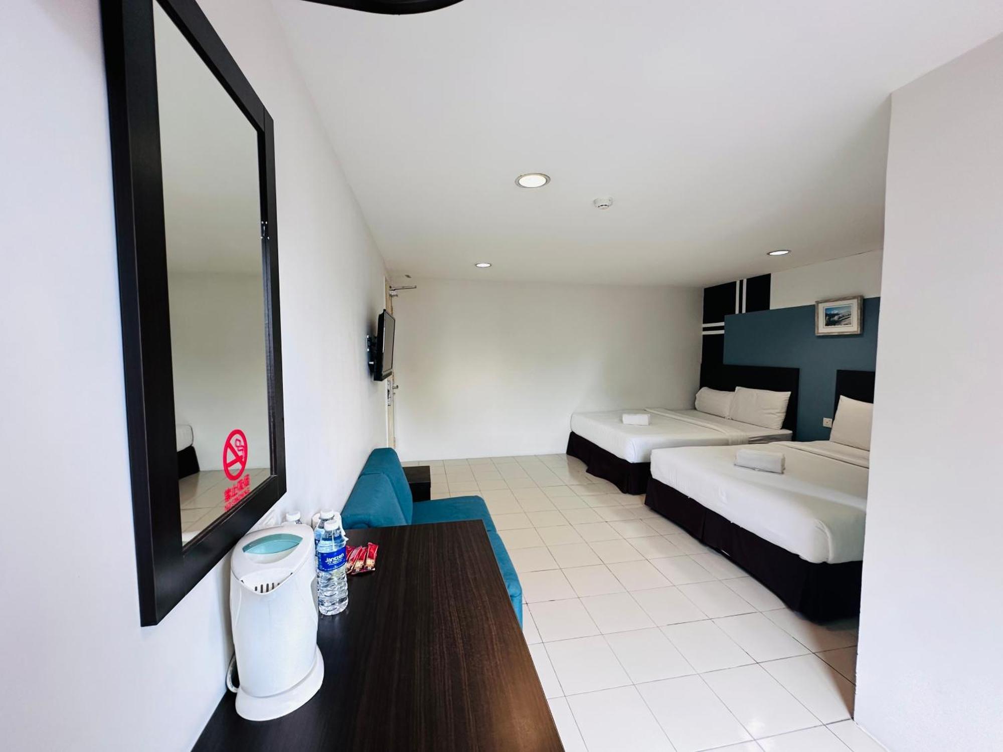 Your Hotel Klang Bagian luar foto