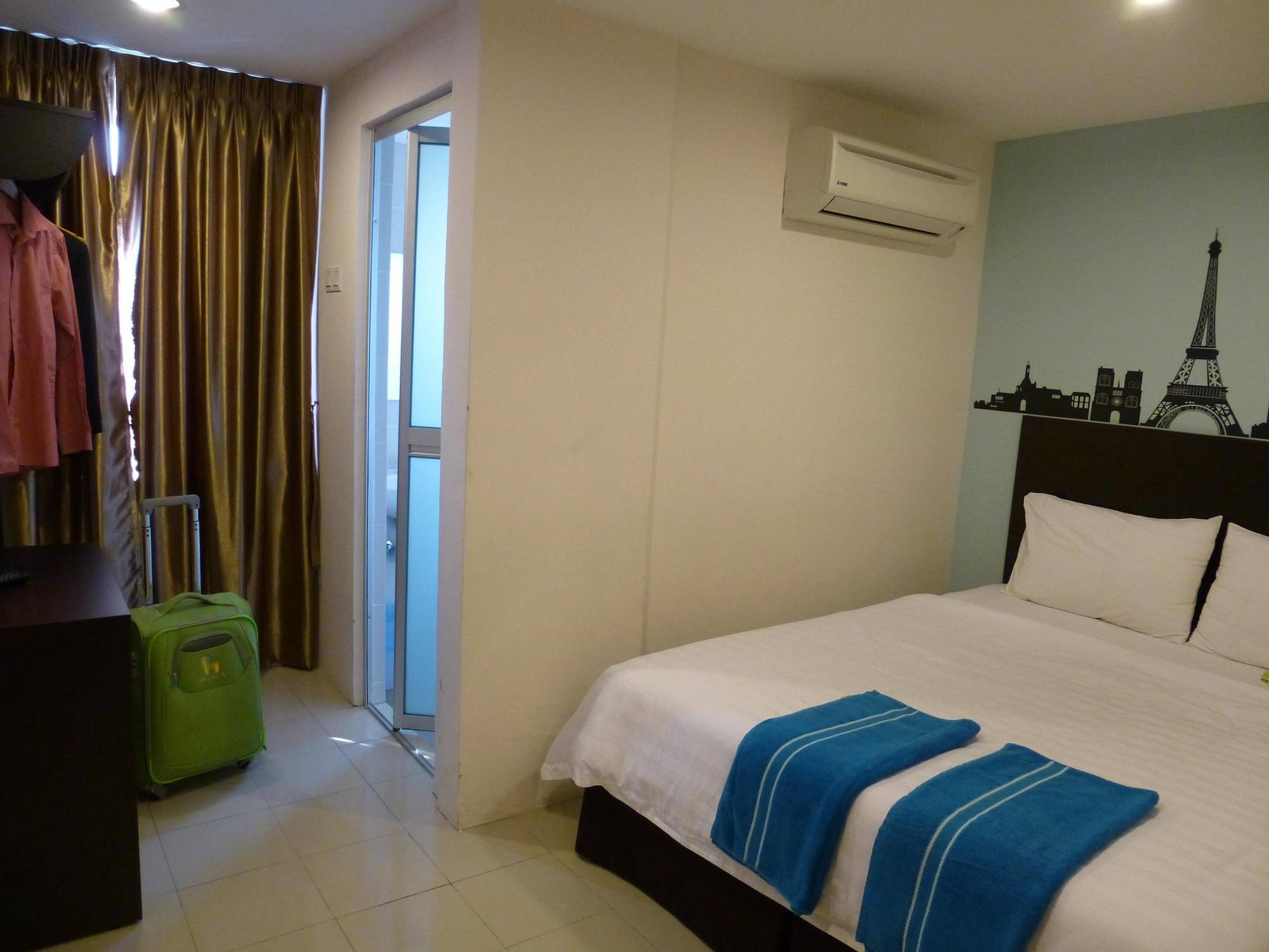 Your Hotel Klang Bagian luar foto